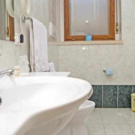 酒店 加利福尼亚酒店 3*