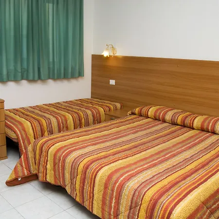 加利福尼亚酒店 3*