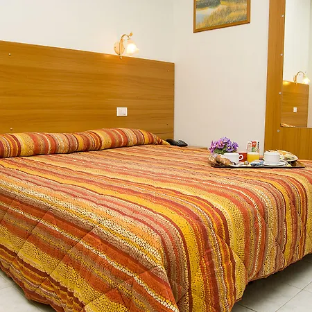 加利福尼亚酒店 3*