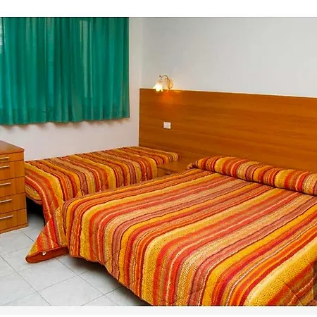 California Hotel 3*